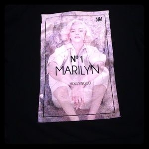 Marilyn Monroe pullover sweatshirt.