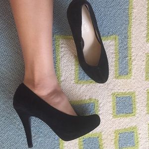 Nine West Black Suede Heels