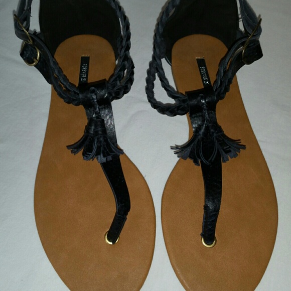 🎉🎊SALE🎉🎊 Forever 21 Sandal