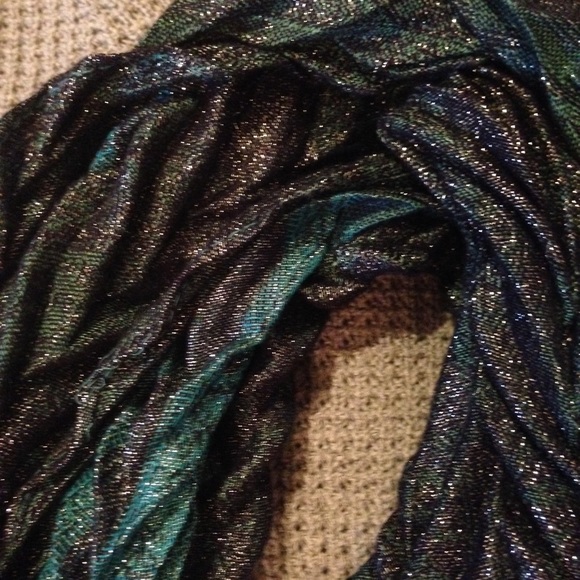 ❌BUNDLED❌Infinity Scarf - Picture 2 of 2