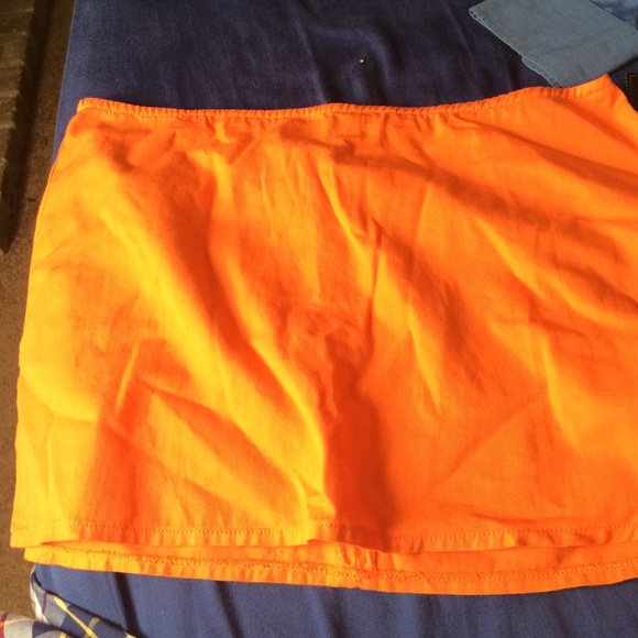 Short skirt