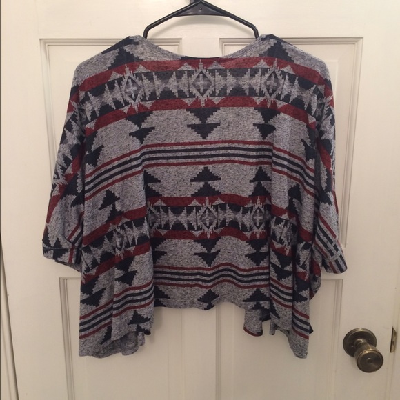 Aztec sweater - Picture 3 of 3