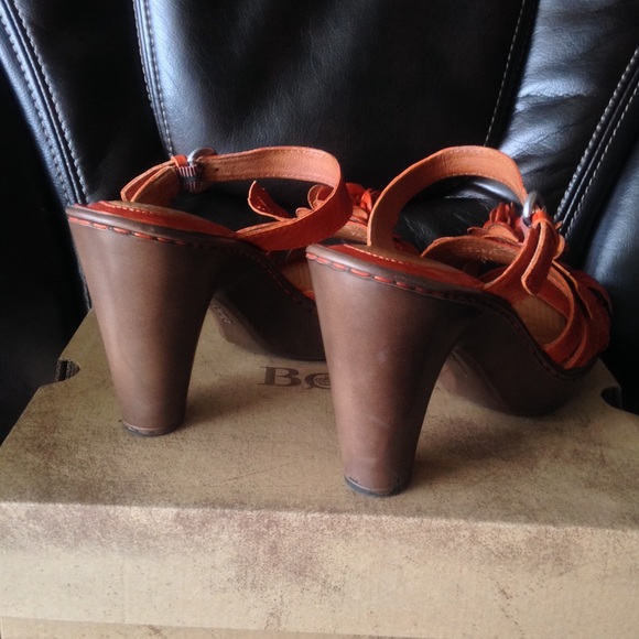 Sandals - Picture 3 of 3