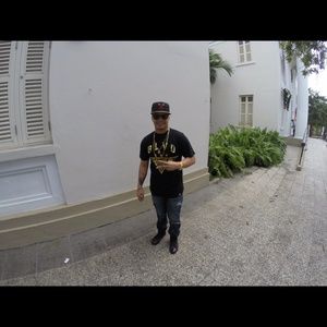 Meet your Posher, Carlos