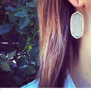 Kendra Scott "Elle" earrings. New! Never worn!