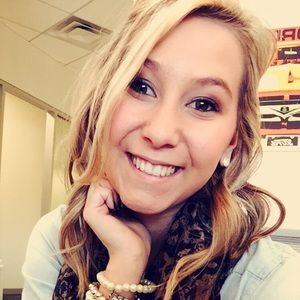 Meet your Posher, Brooke