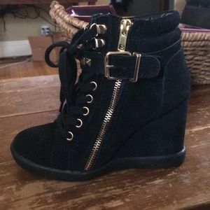 Steve Madden women's wedge sneaker