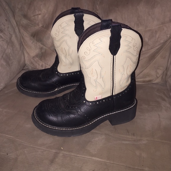 Women's Justin boots