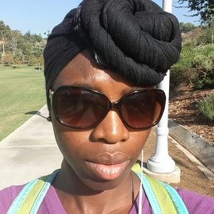 Meet your Posher, Lily