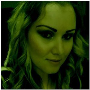 Meet your Posher, Eva