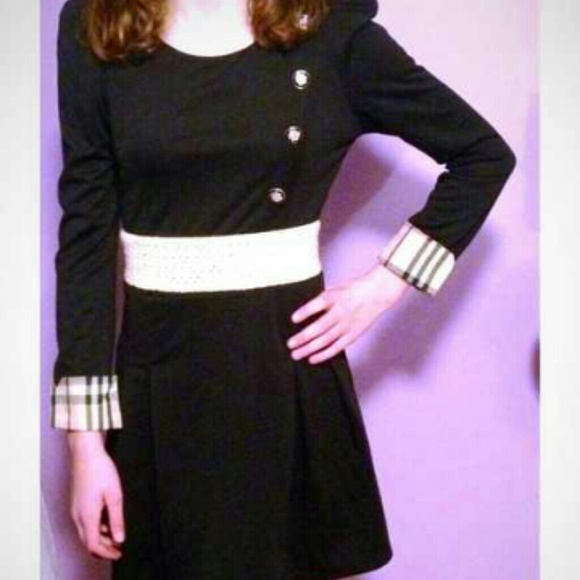 Dress - Picture 2 of 2