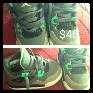 Kids jordans 4c