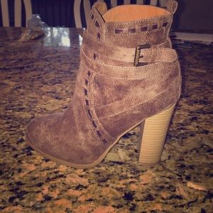 Brand new Qupid 8 booties