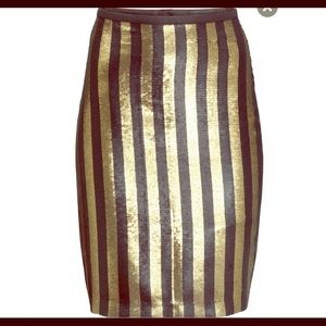 Knees high sequins skirt