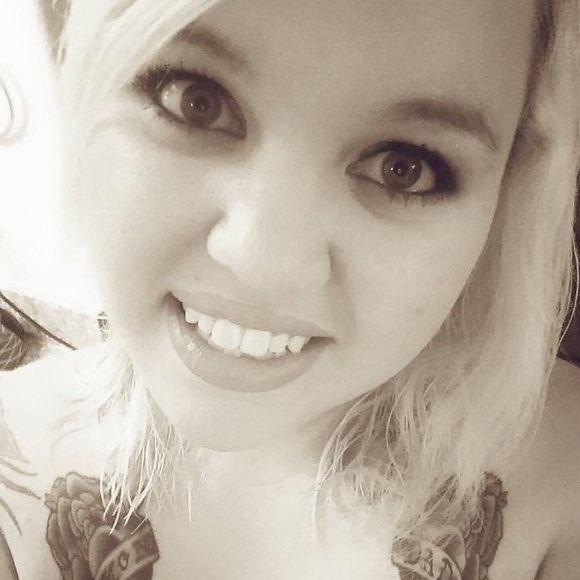 Meet your Posher, Brittany - Picture 1 of 1