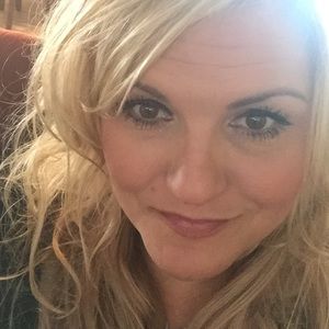 Meet your Posher, Angie