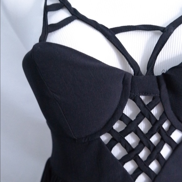 LF Dress - Picture 3 of 4