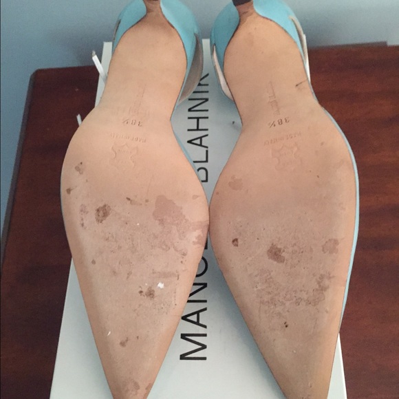 Temp Price Drop! Manolo Blahnik sky blue pump 38.5 - Picture 3 of 3