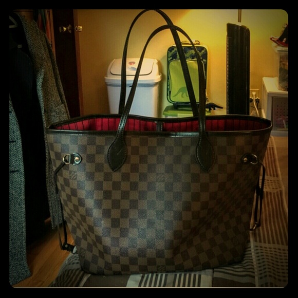 Not Authentic LV