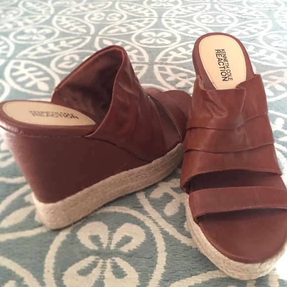 Kenneth Cole Wedges - Picture 3 of 4