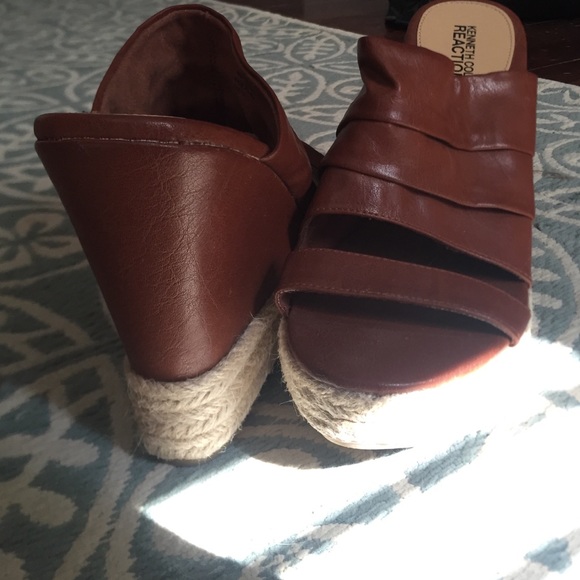 Kenneth Cole Wedges - Picture 4 of 4