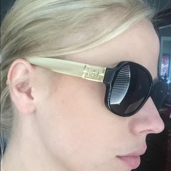 TORY BURCH sunglasses worn once! - Picture 3 of 4