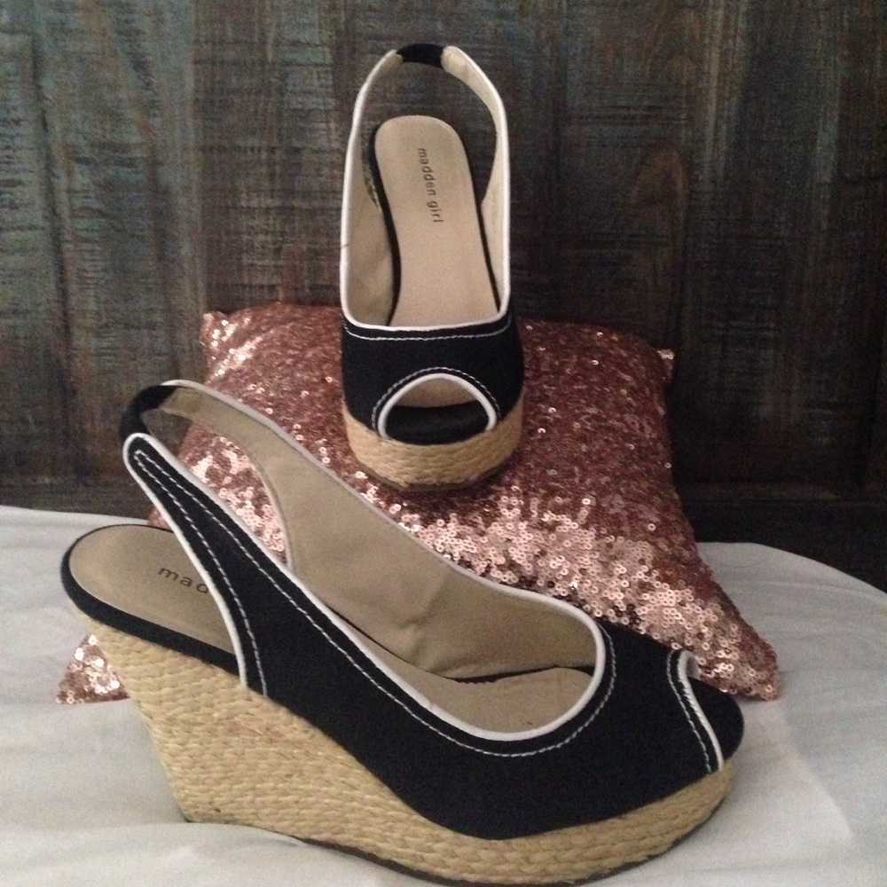 Madden girl Black Peep Toe Wedge Sandals 8 1/2