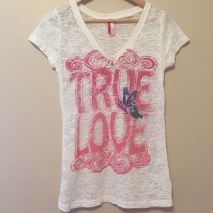 💗 White Graphic Tee 💗