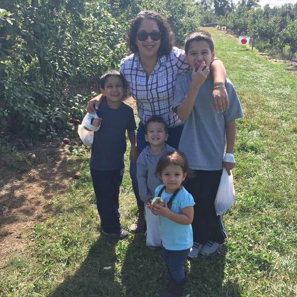 Meet your Posher, Luz - Picture 1 of 1