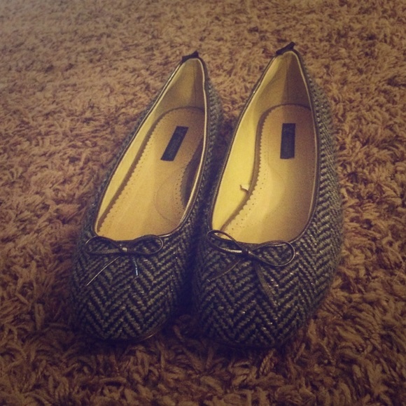 Tweed Gray and Black Metallic Flats