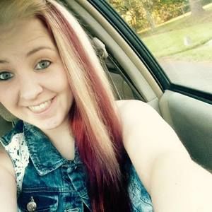 Meet your Posher, Courtney