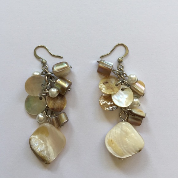 Organic pearl earrings