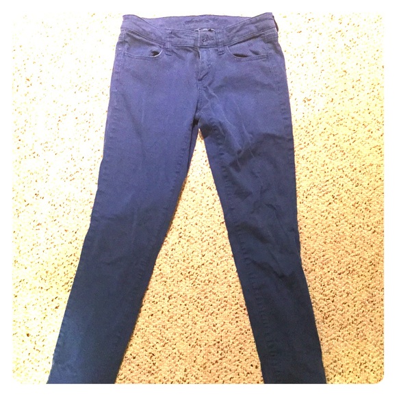American eagle women's skinny pants. Blue color