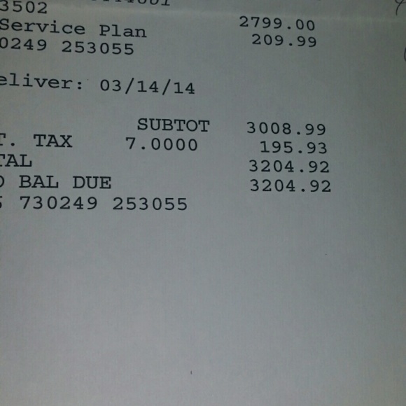 Neil Lane engagement ring - Picture 2 of 4