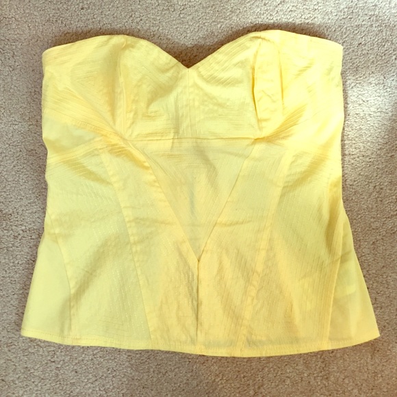 Strapless top