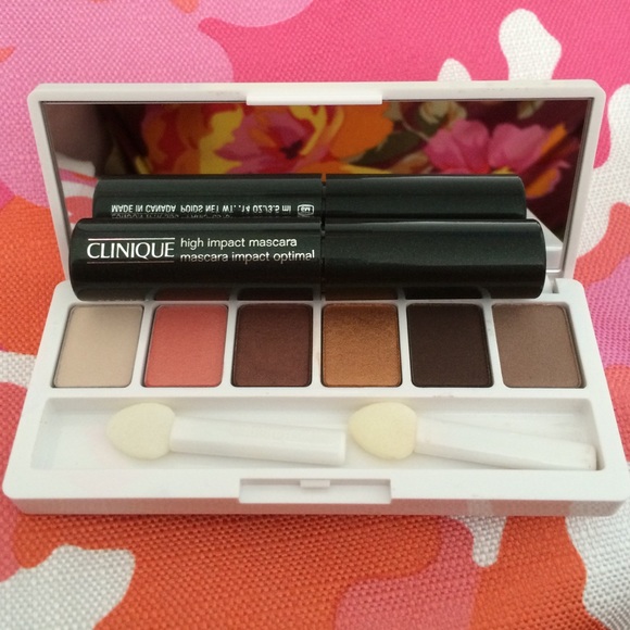 Clinique eyeshadow/mascara set!
