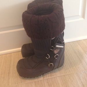 Stella McCartney SNow boots with removable liner