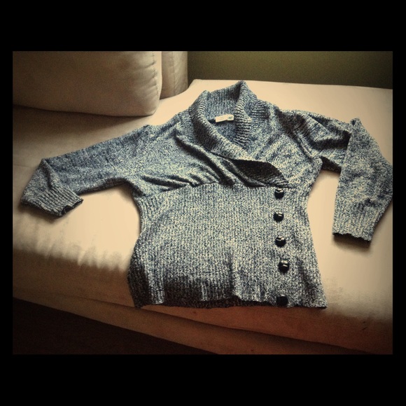 Adorable cowl necked sweater! By CATO size 22/24