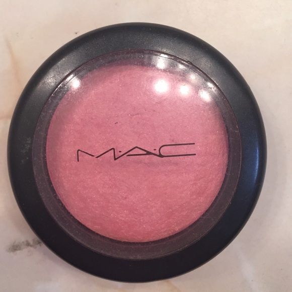 Mac mineralized blush (dainty)