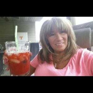 Meet your Posher, Robyn