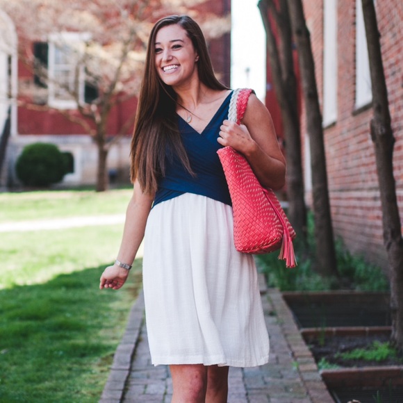 Meet your Posher, Sunny - Picture 3 of 4