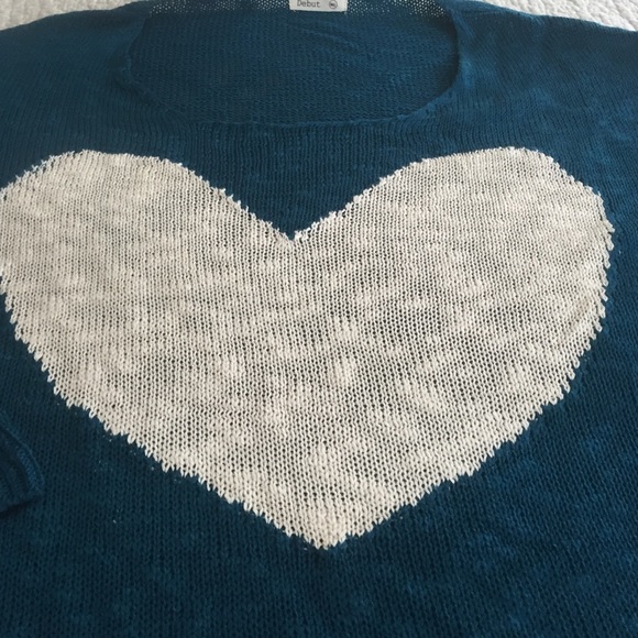 NWOT Debut heart sweater - Picture 2 of 4
