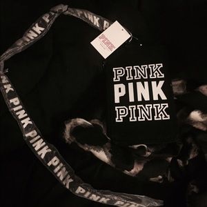 VS PINK WALLET CASE/ LANYARD *black*