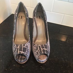 Kelsi Dagger grey snake print peep toe platform