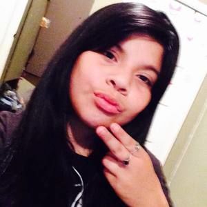 Meet your Posher, Naomi