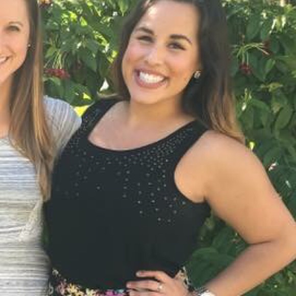 Meet your Posher, Angela