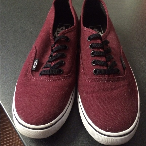 Maroon vans, perfect for fall! Only worn once