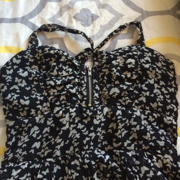 Dress - Picture 2 of 3