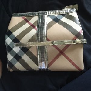 Burberry folding clutch.