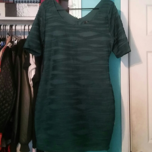 Forever 21 emerald green bodycon dress